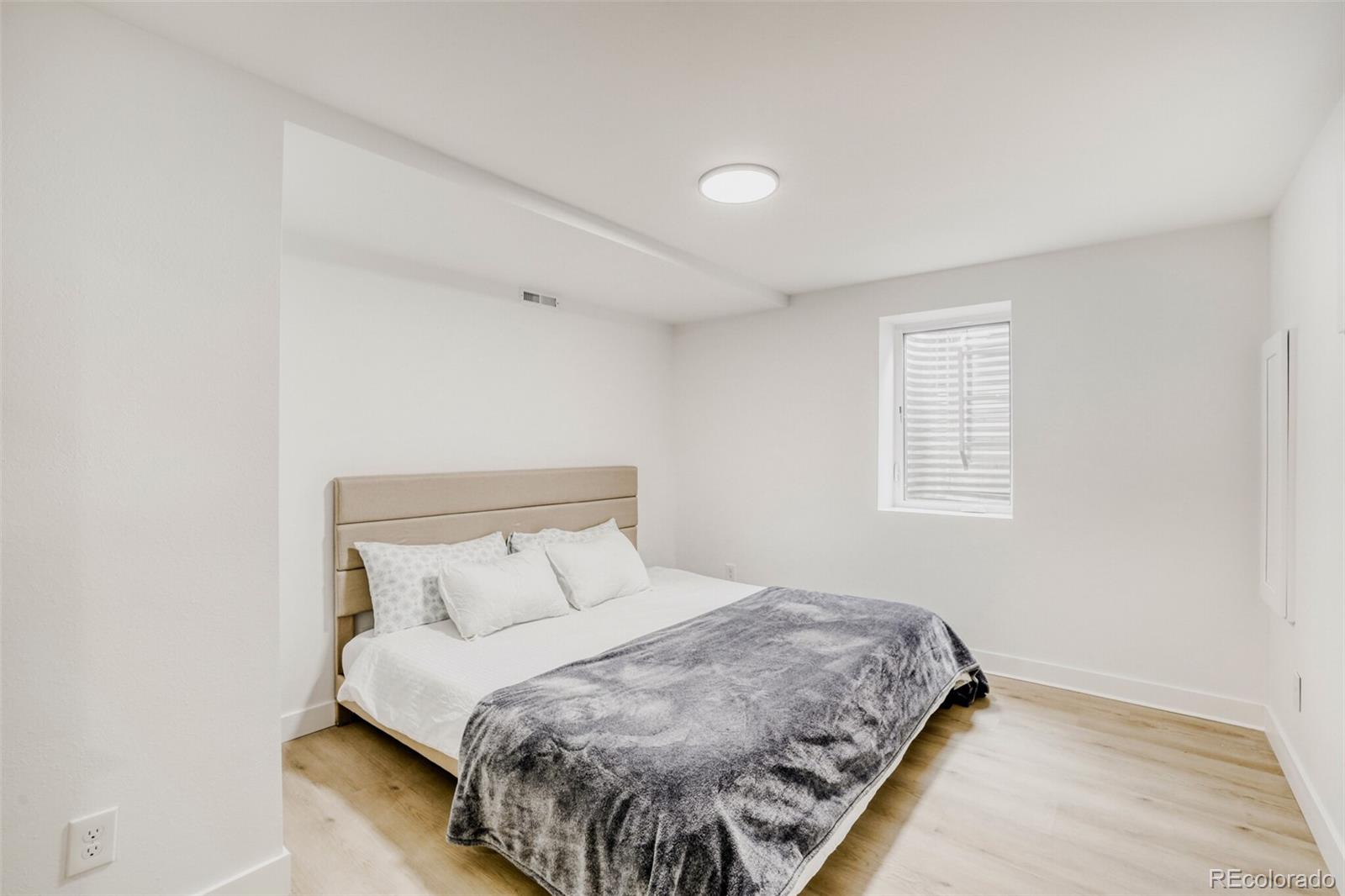 MLS Image #13 for 1302 s magnolia way,denver, Colorado