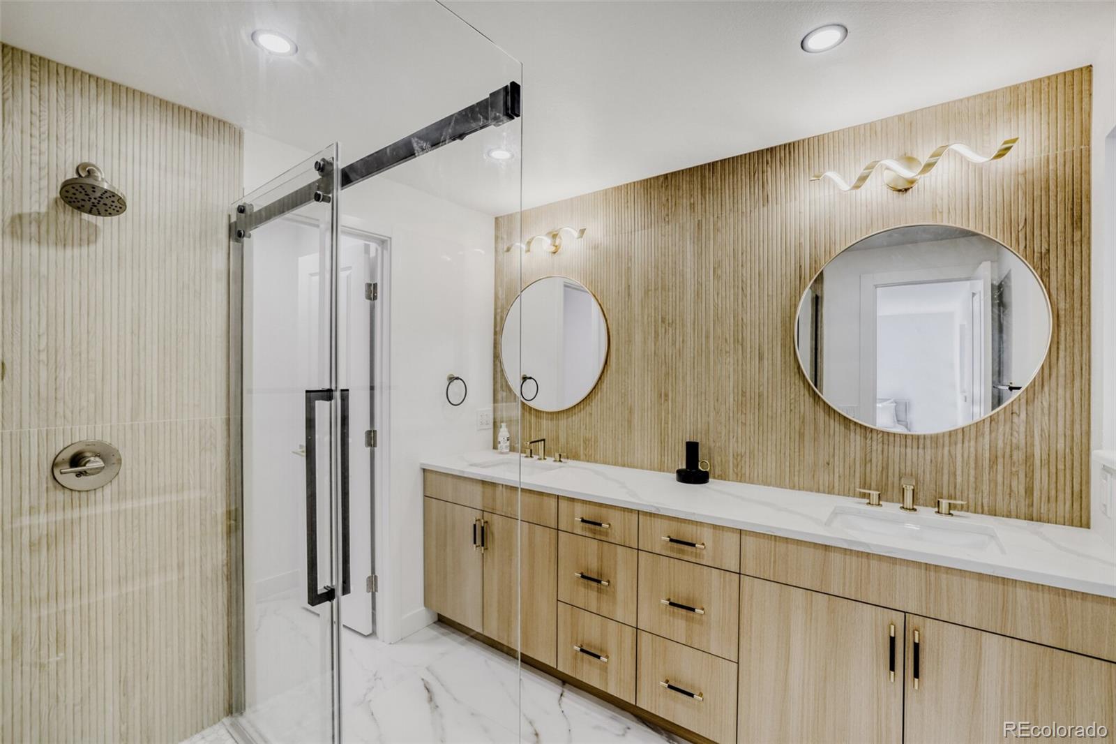 MLS Image #5 for 1302 s magnolia way,denver, Colorado