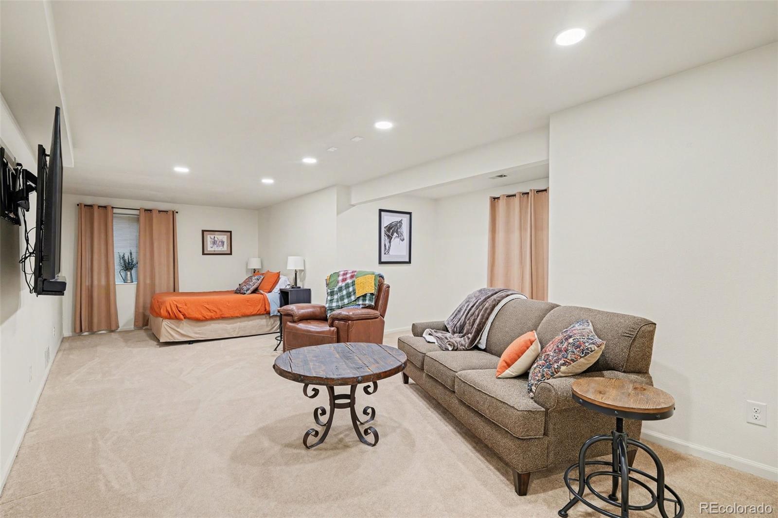 MLS Image #29 for 8505 e temple drive,denver, Colorado
