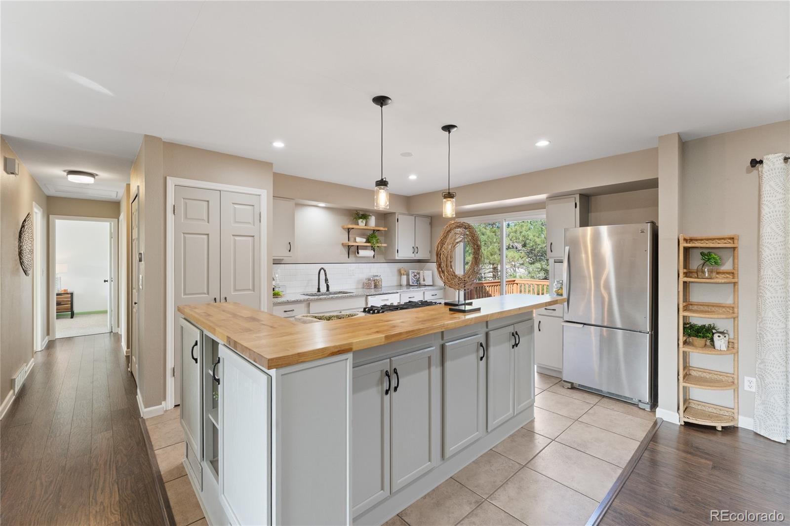 MLS Image #11 for 2750  maroon bells avenue,colorado springs, Colorado