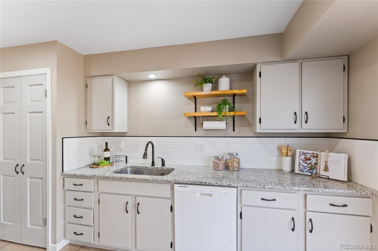 MLS Image #6 for 2750  maroon bells avenue,colorado springs, Colorado