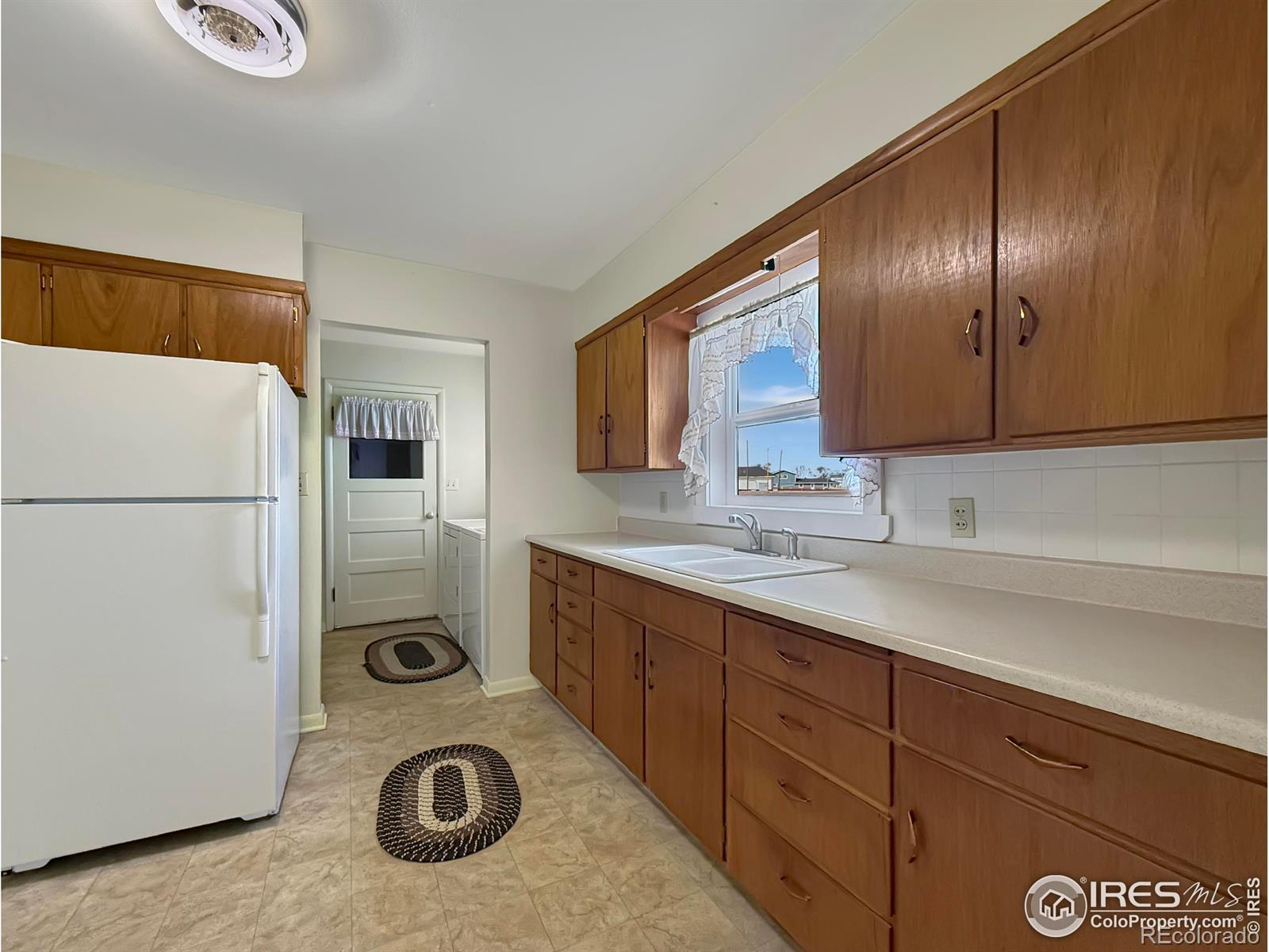 MLS Image #3 for 126 e bignel street,holyoke, Colorado