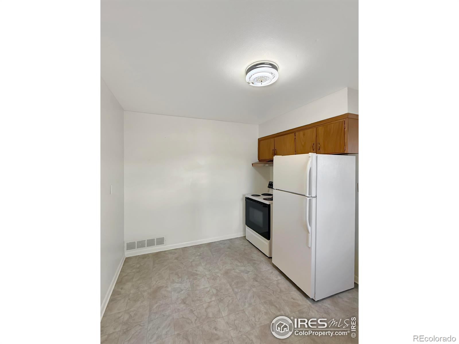 MLS Image #4 for 126 e bignel street,holyoke, Colorado