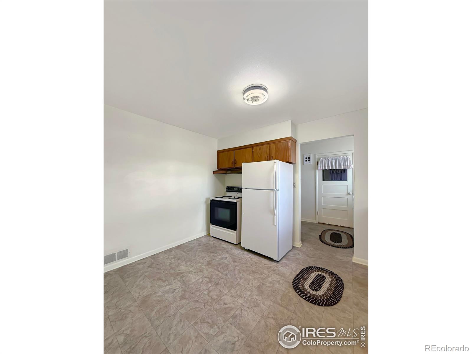 MLS Image #5 for 126 e bignel street,holyoke, Colorado