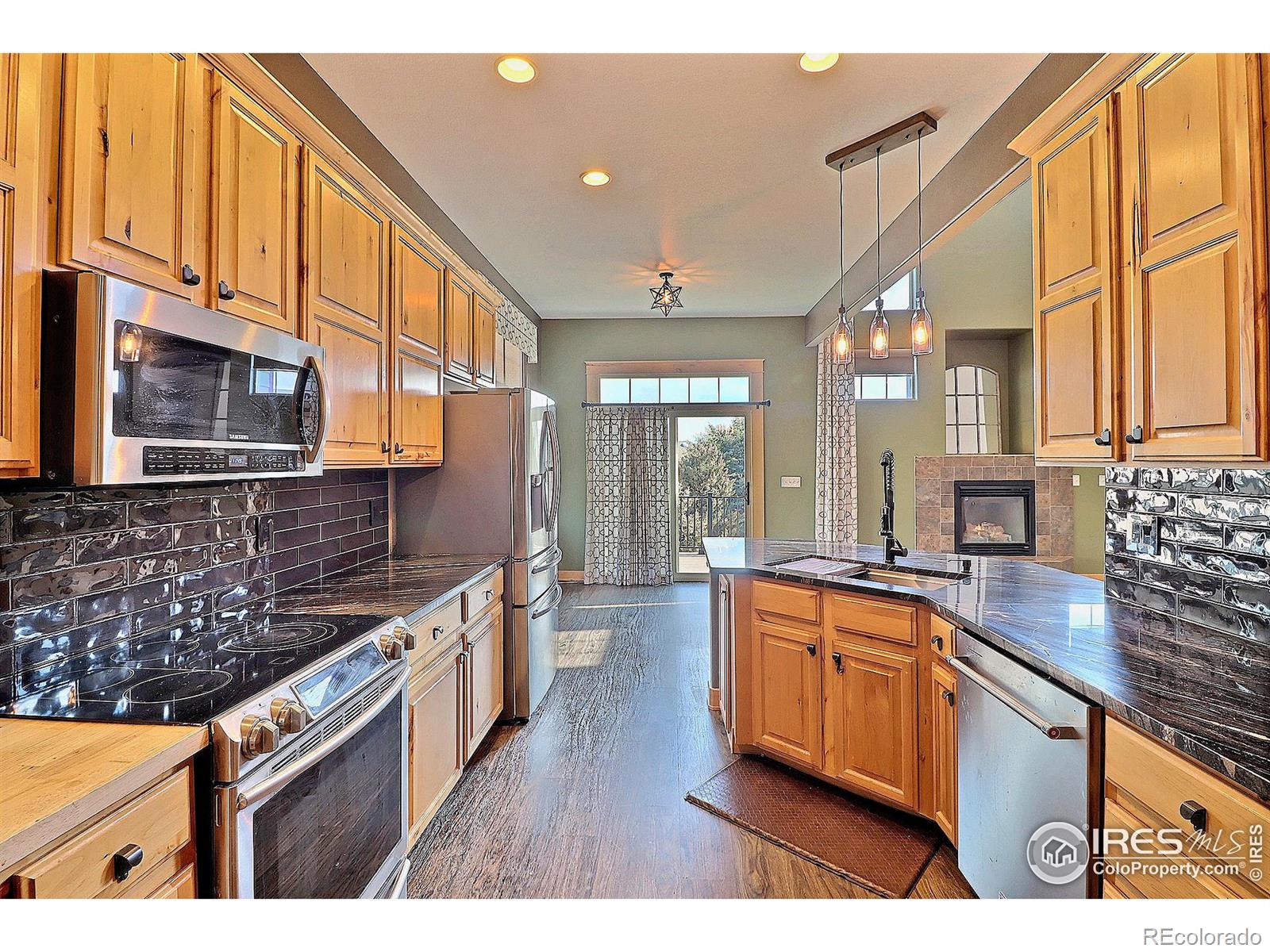 MLS Image #11 for 1753  clear creek court,windsor, Colorado