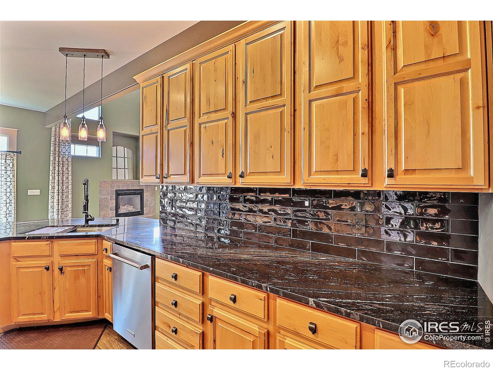 MLS Image #14 for 1753  clear creek court,windsor, Colorado