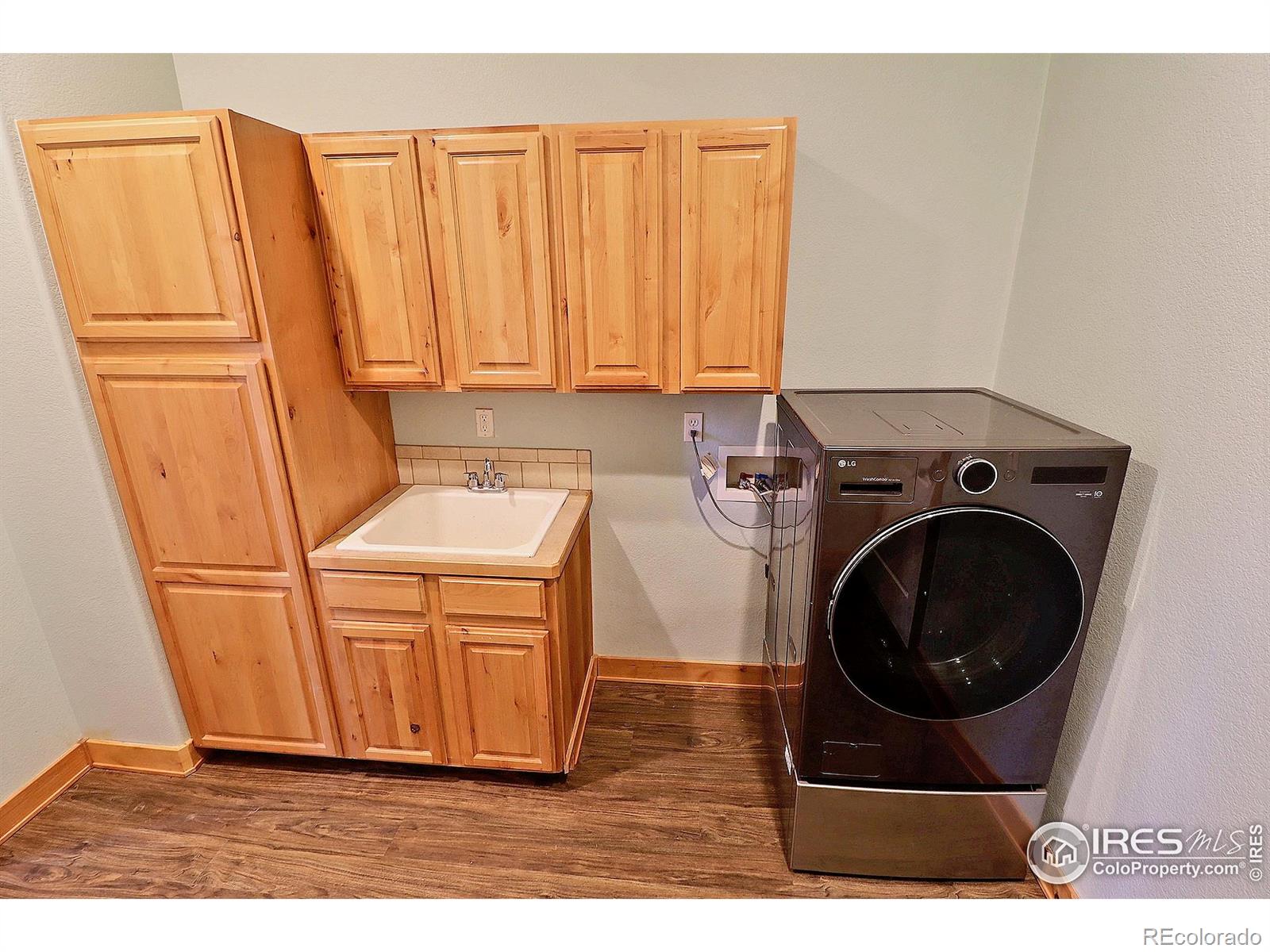 MLS Image #26 for 1753  clear creek court,windsor, Colorado