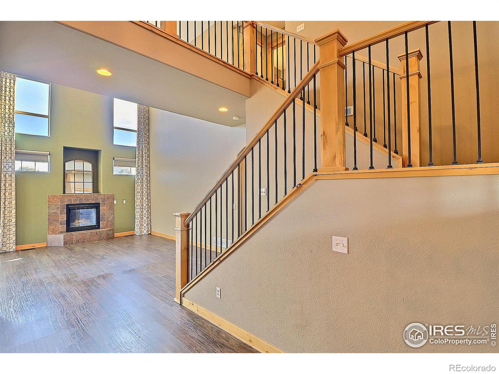 MLS Image #3 for 1753  clear creek court,windsor, Colorado