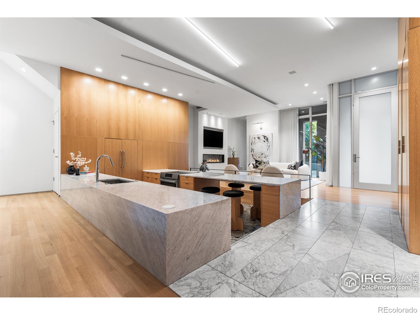 MLS Image #5 for 1115 w 37th avenue,denver, Colorado