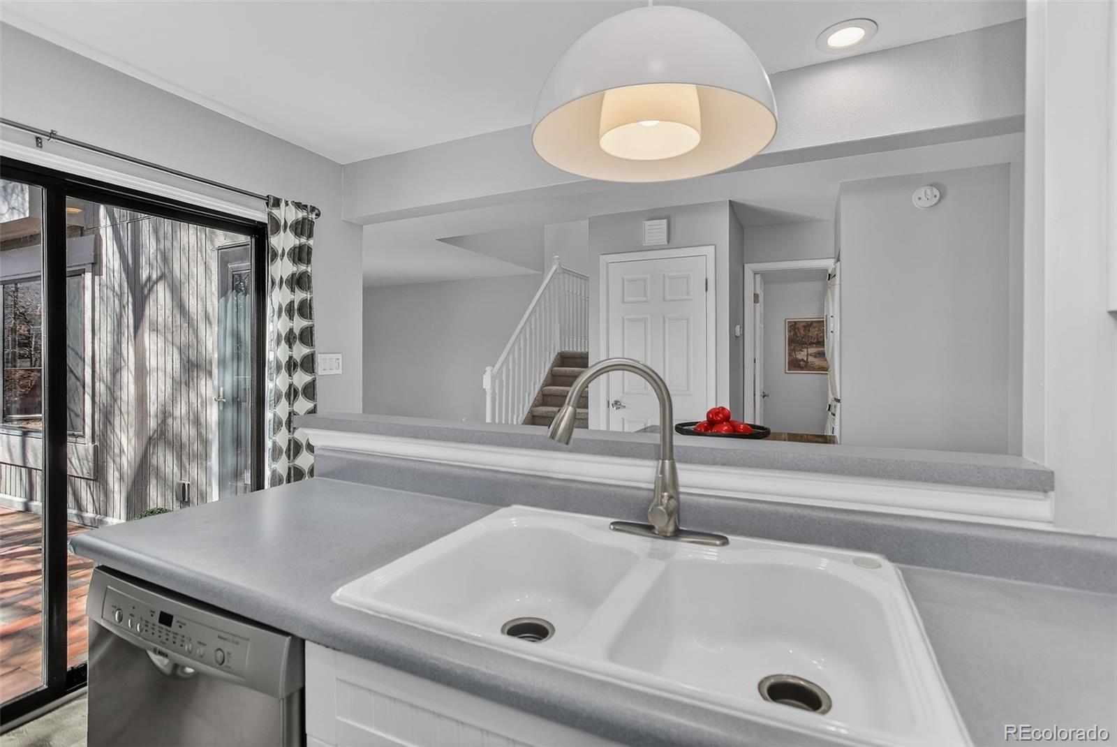 MLS Image #10 for 1253 s yosemite way 96,denver, Colorado