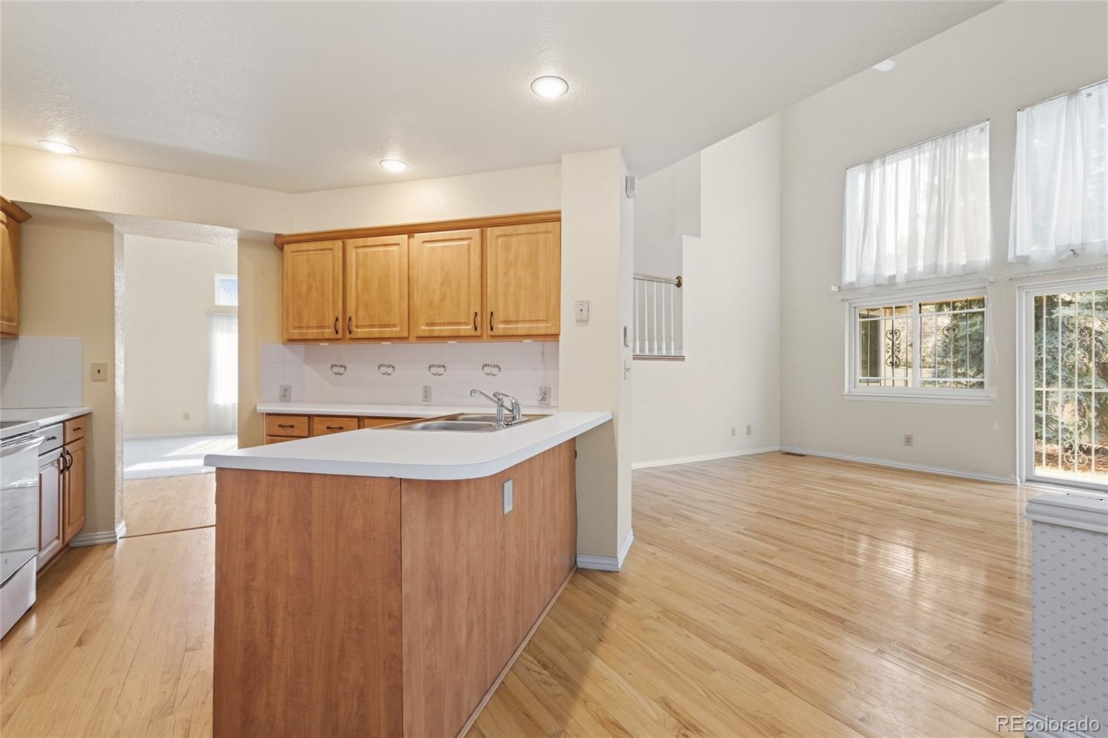 MLS Image #16 for 2297 s lima court,aurora, Colorado