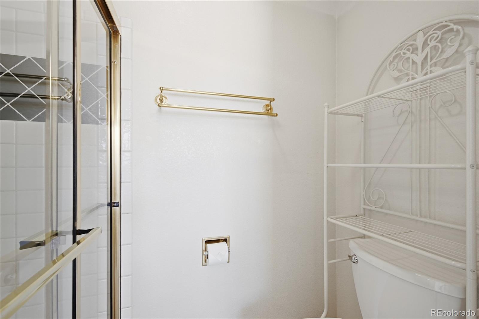 MLS Image #28 for 2297 s lima court,aurora, Colorado