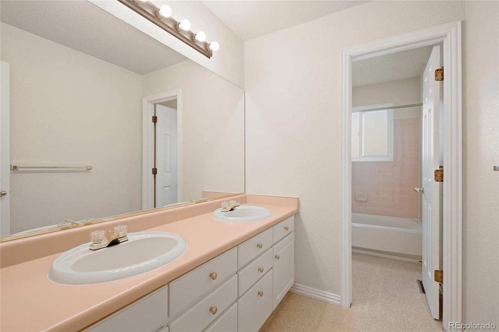 MLS Image #34 for 2297 s lima court,aurora, Colorado
