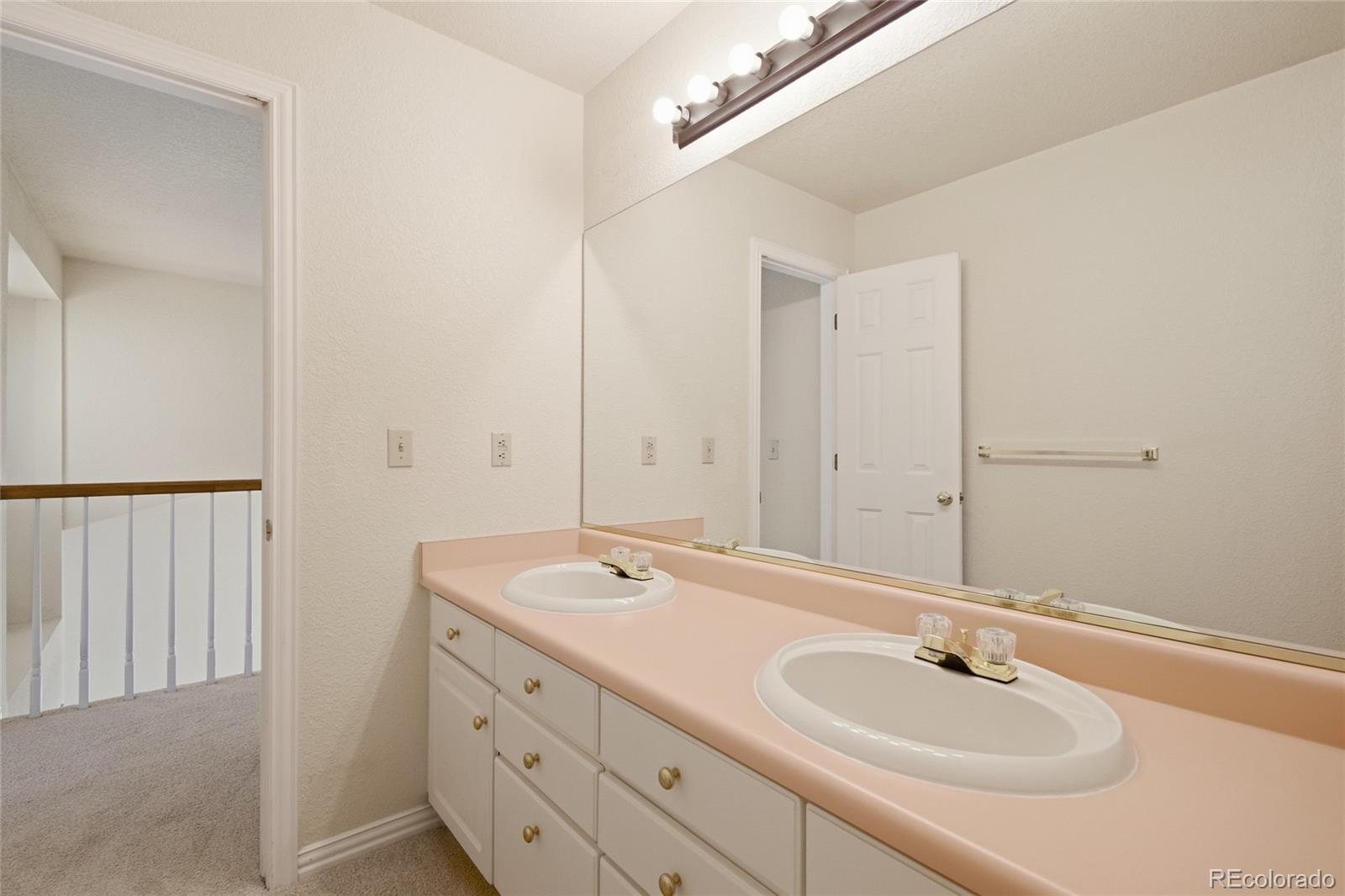 MLS Image #36 for 2297 s lima court,aurora, Colorado