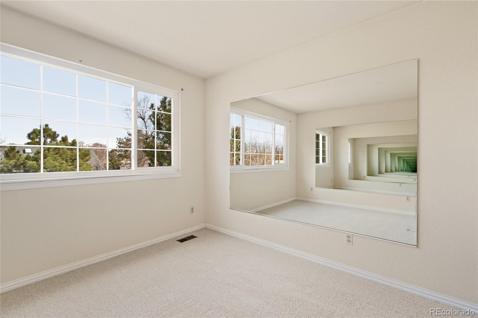 MLS Image #39 for 2297 s lima court,aurora, Colorado