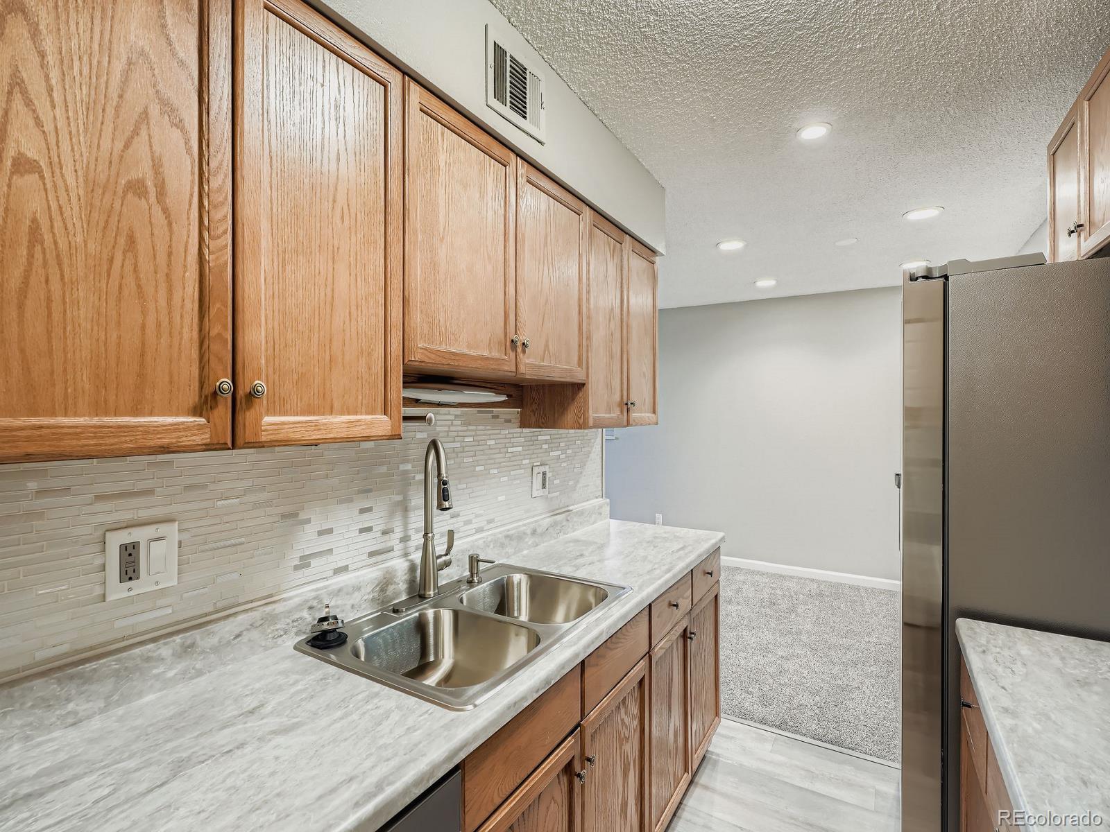 MLS Image #10 for 140 e highline circle,centennial, Colorado
