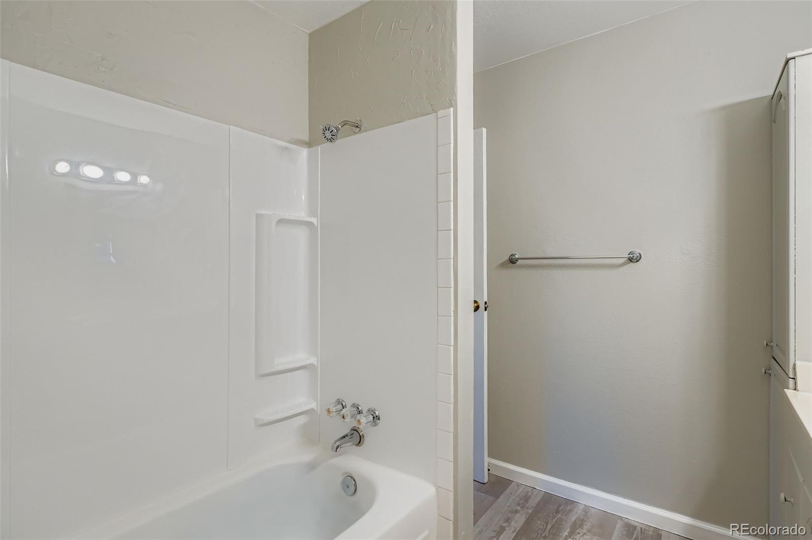 MLS Image #40 for 140 e highline circle,centennial, Colorado