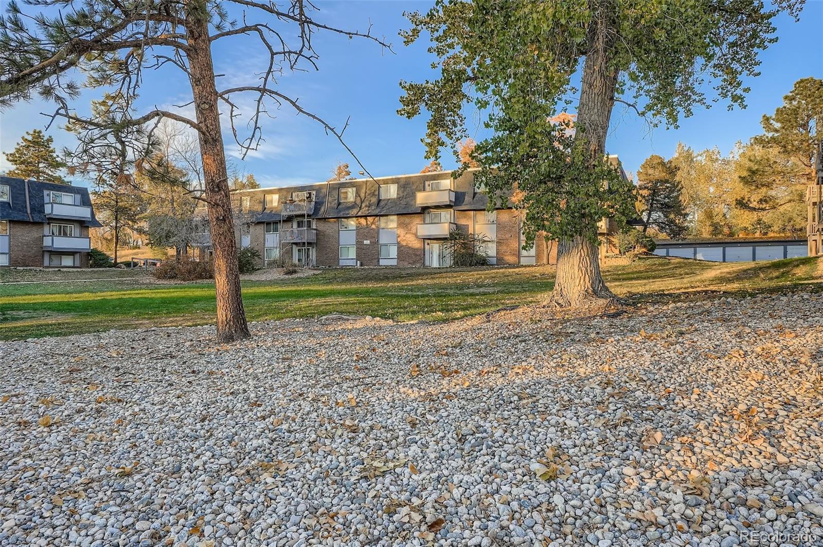 MLS Image #43 for 140 e highline circle,centennial, Colorado