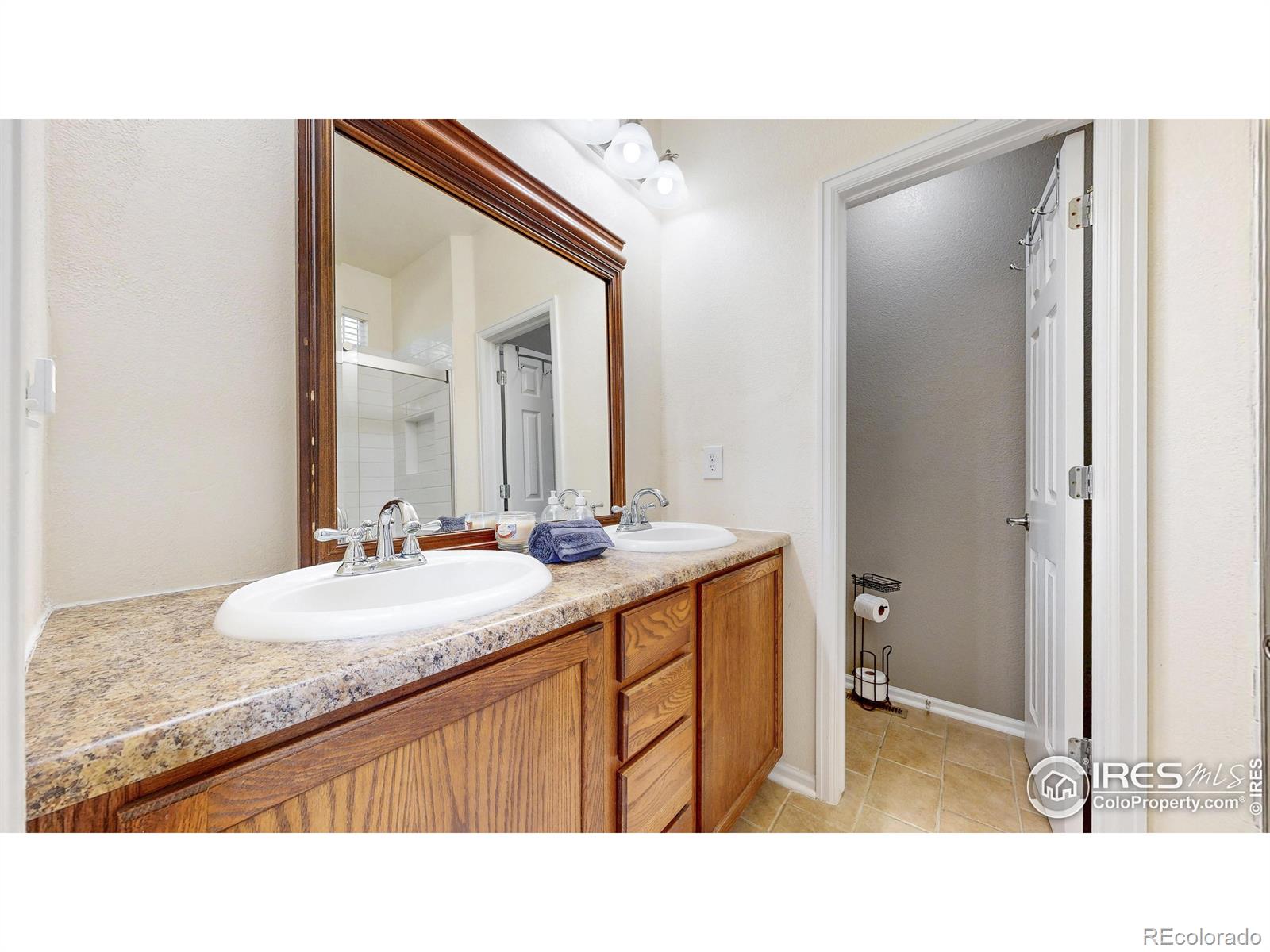 MLS Image #13 for 10527  troy street,commerce city, Colorado