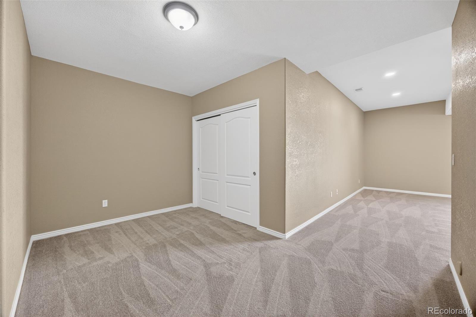 MLS Image #36 for 291 n pines trail,parker, Colorado