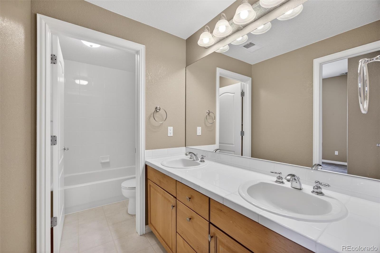 MLS Image #39 for 291 n pines trail,parker, Colorado