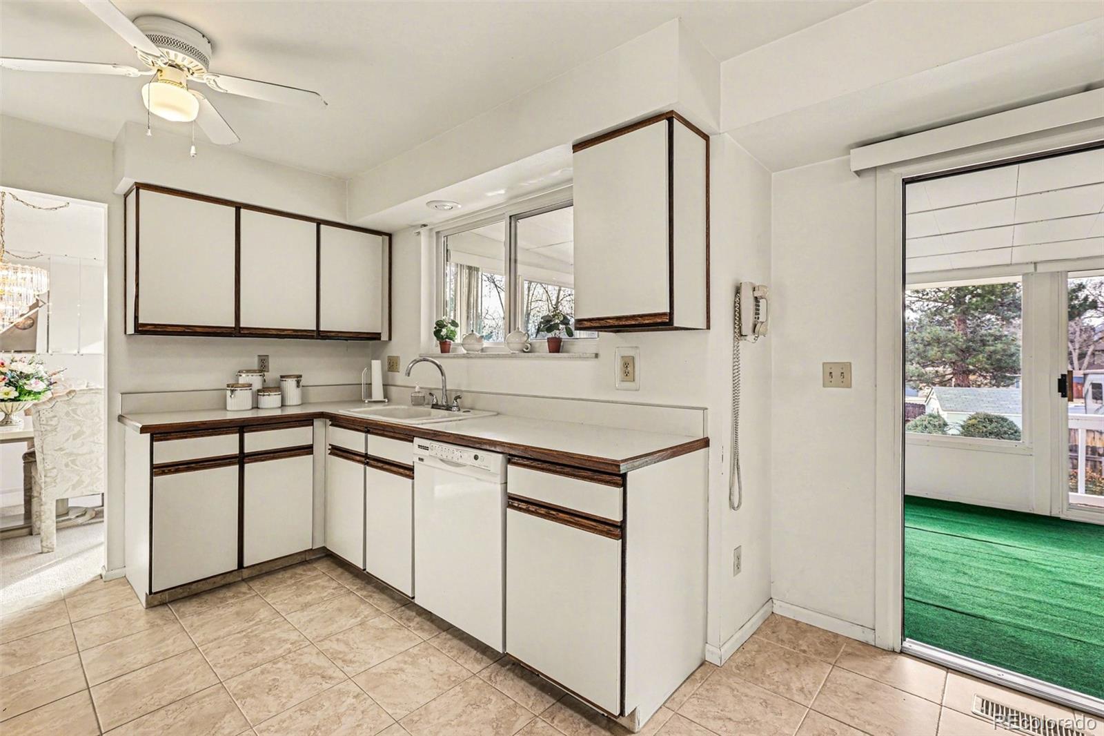 MLS Image #10 for 7651  oak street,arvada, Colorado