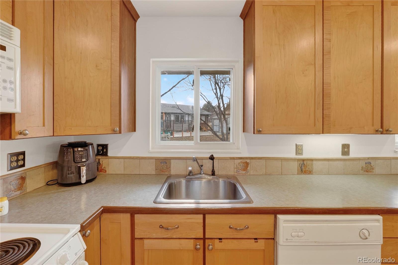 MLS Image #14 for 3362 s sedalia way,aurora, Colorado
