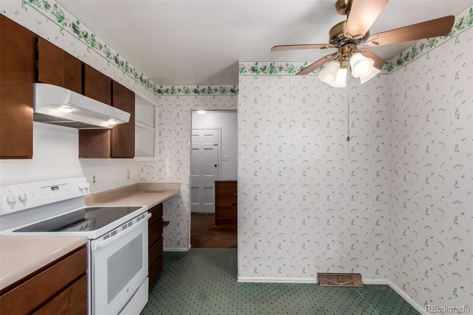 MLS Image #11 for 1881 s fillmore street,denver, Colorado