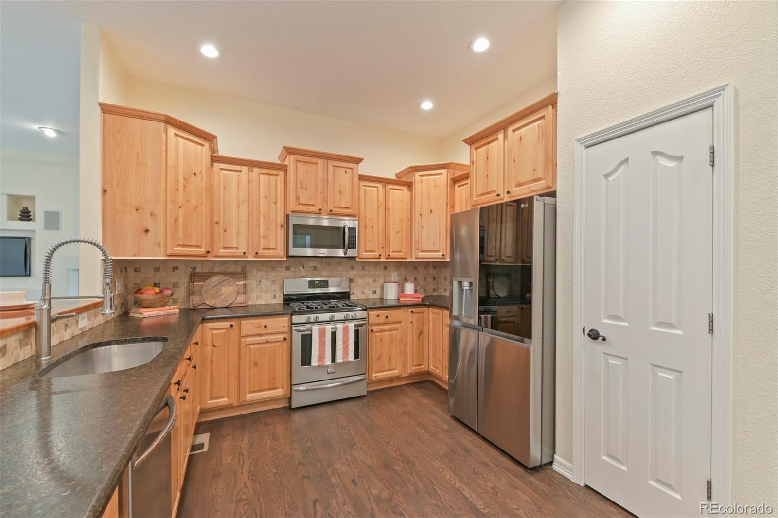 MLS Image #11 for 10507  salida street,commerce city, Colorado