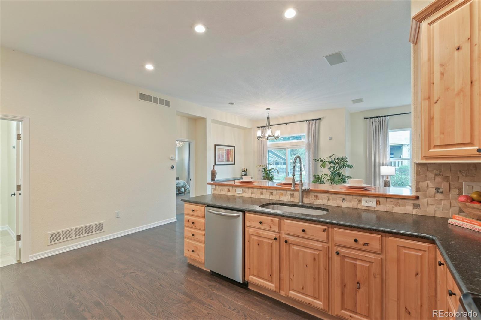 MLS Image #12 for 10507  salida street,commerce city, Colorado