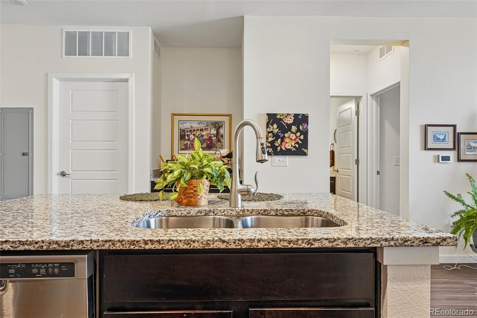 MLS Image #4 for 480 e fremont place 308,centennial, Colorado