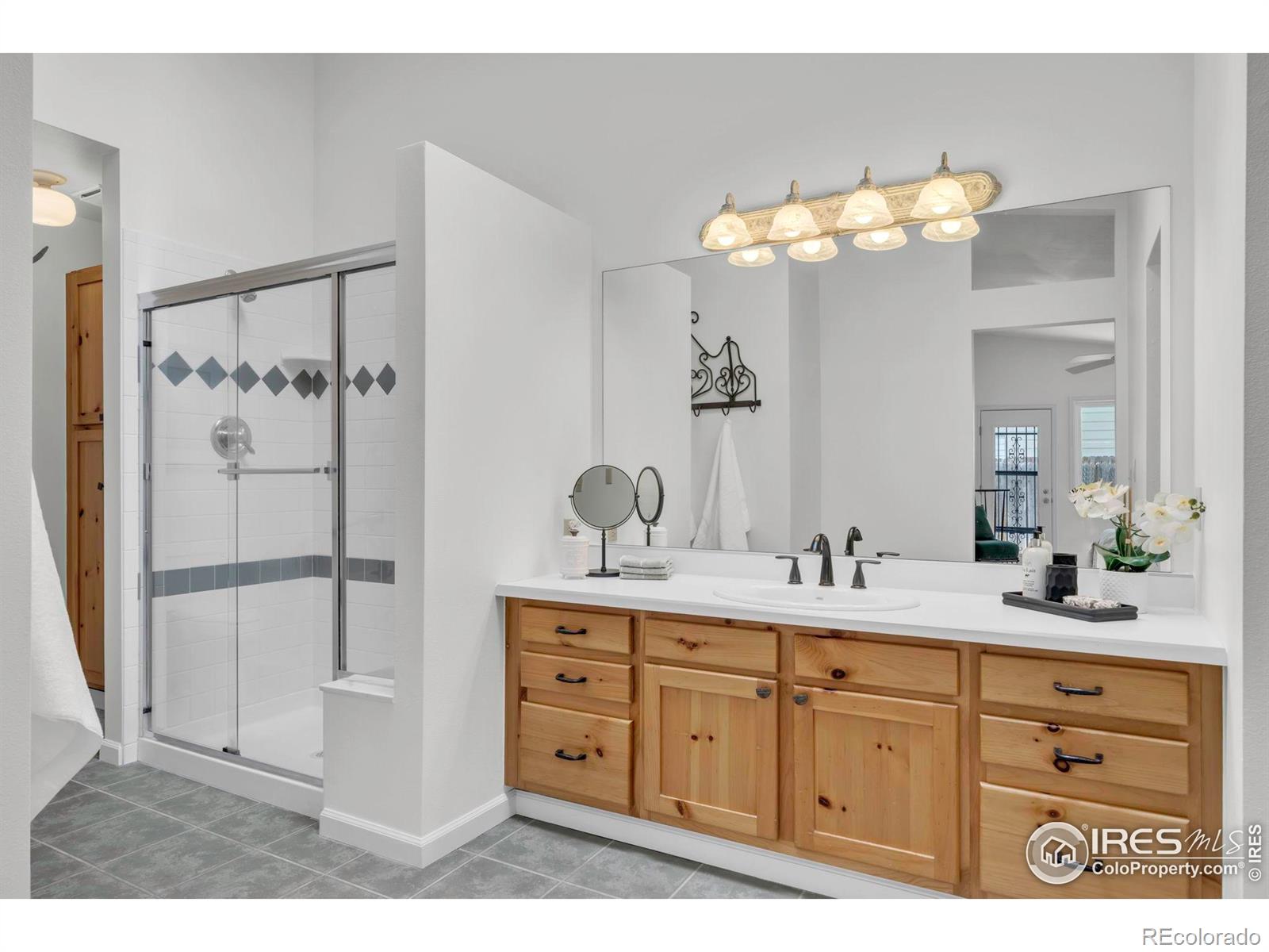 MLS Image #17 for 3333 e florida avenue,denver, Colorado