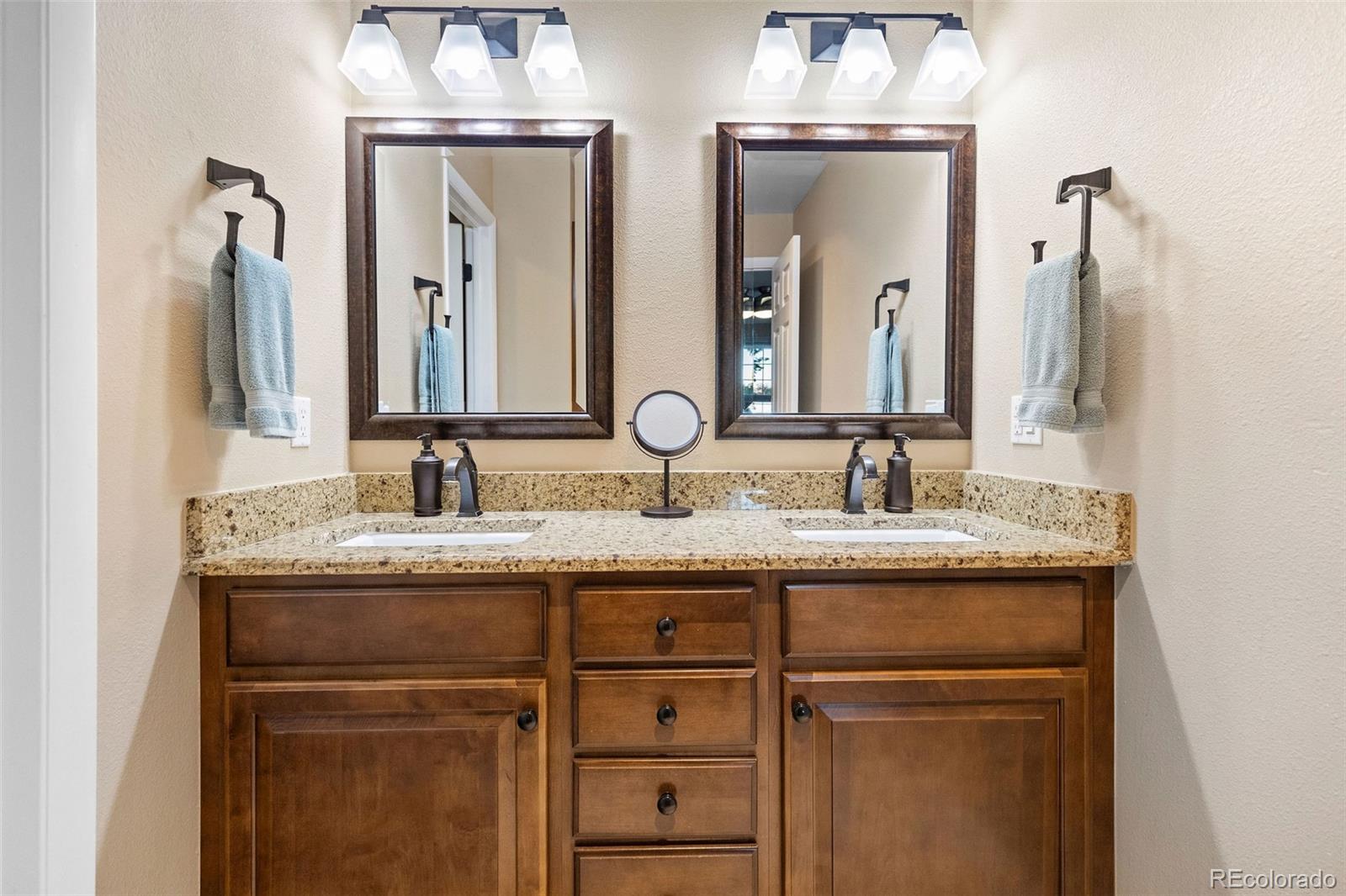 MLS Image #23 for 3157 s xenia street,denver, Colorado
