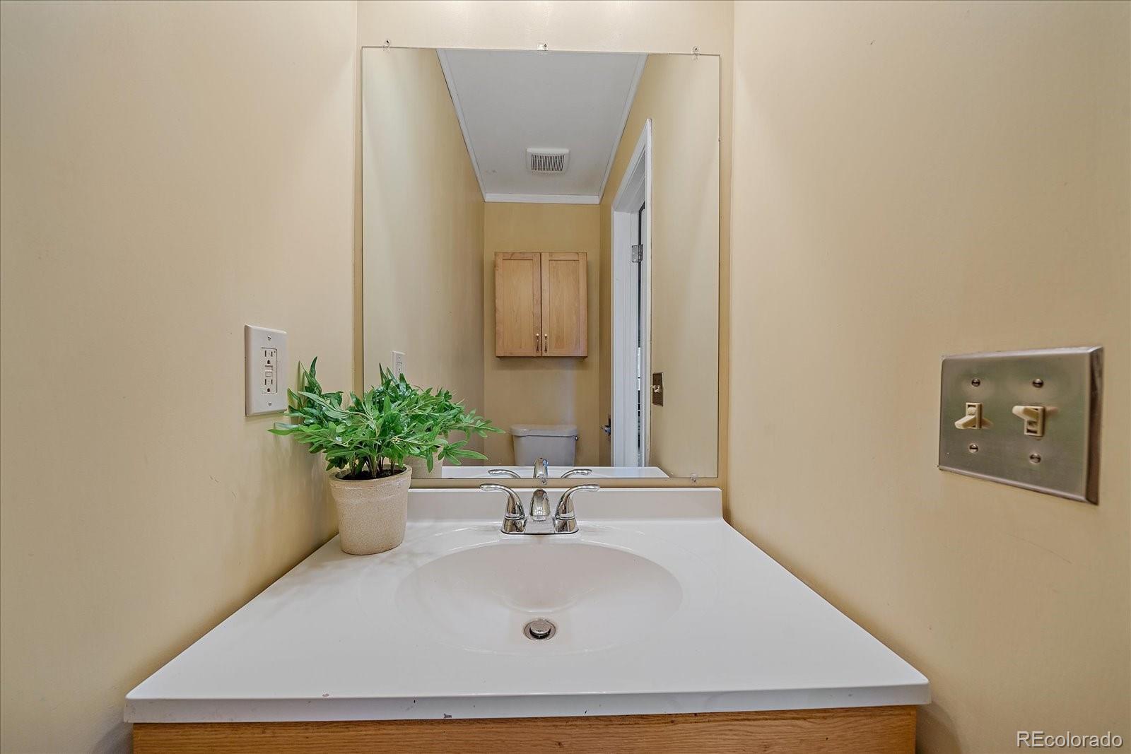 MLS Image #10 for 2262 s jasper way b,aurora, Colorado