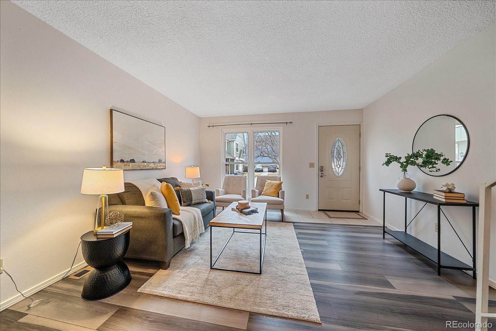 MLS Image #5 for 2262 s jasper way b,aurora, Colorado