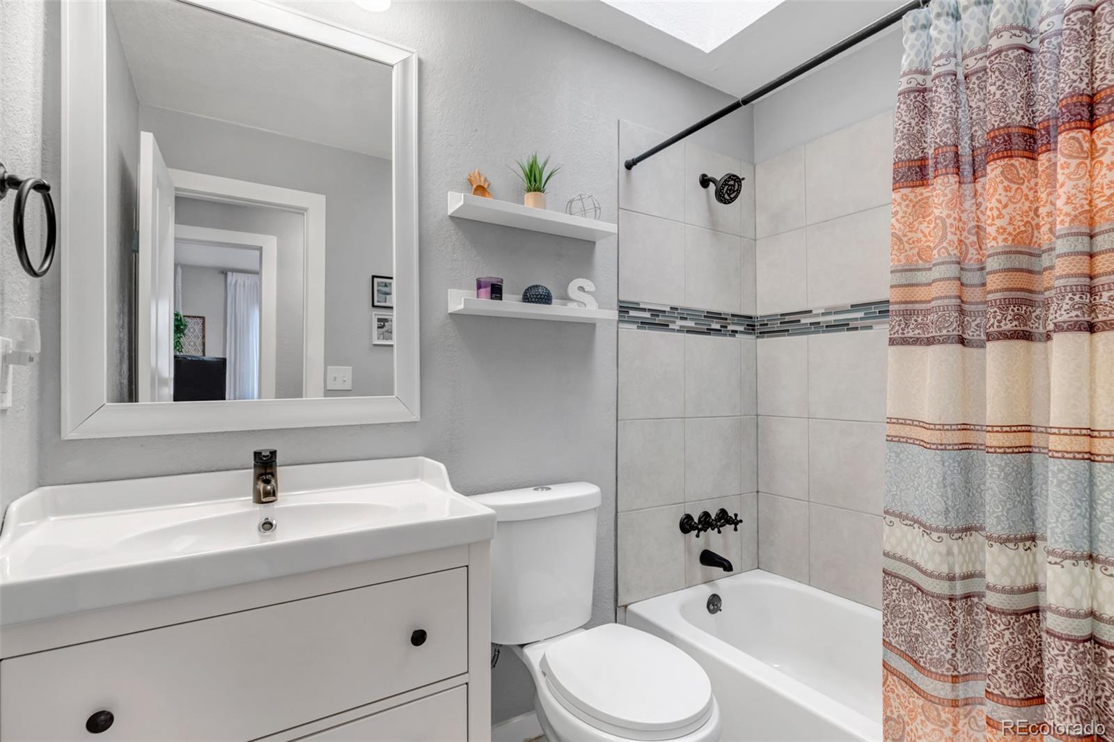 MLS Image #16 for 15855 e cornell place,aurora, Colorado