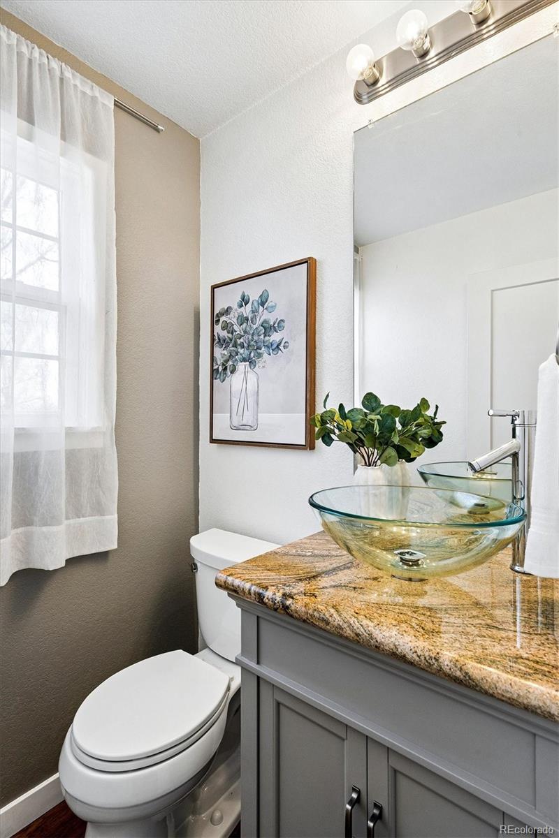 MLS Image #7 for 922 s paris court,aurora, Colorado