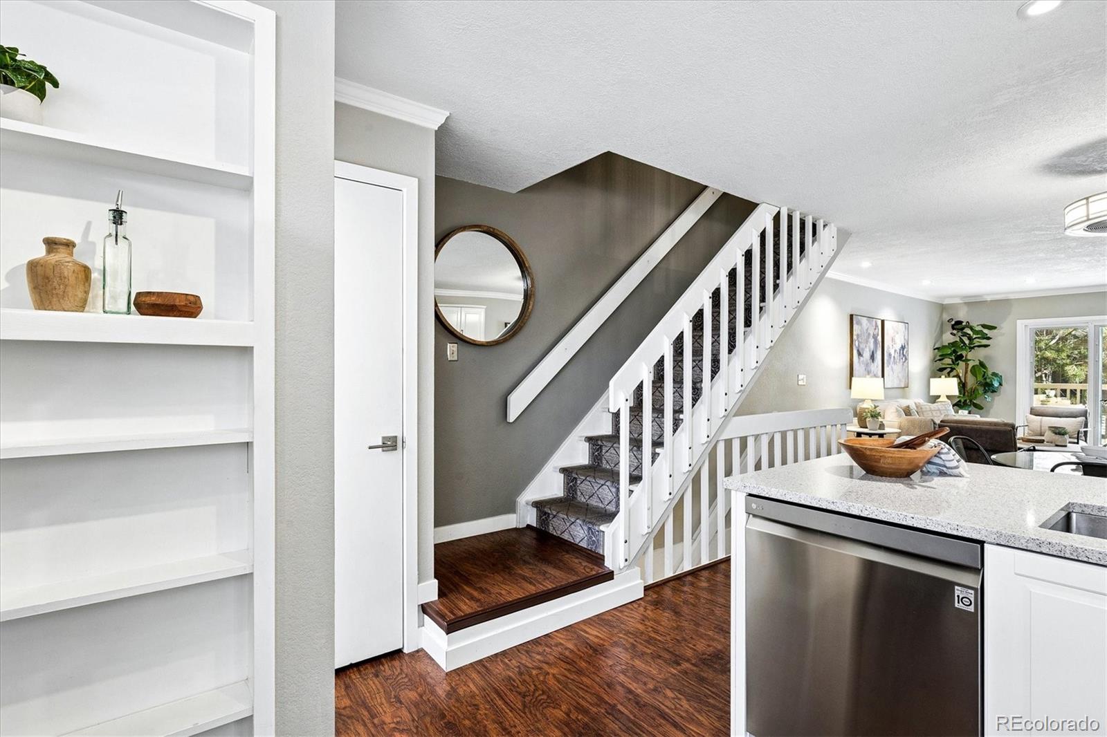 MLS Image #8 for 922 s paris court,aurora, Colorado