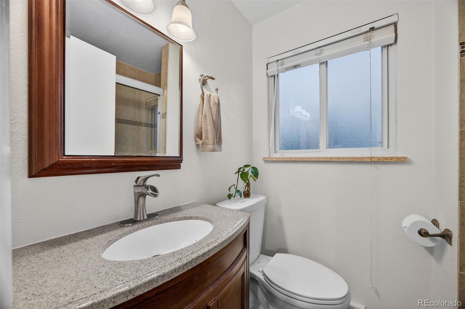 MLS Image #18 for 2906 s xanthia court,denver, Colorado