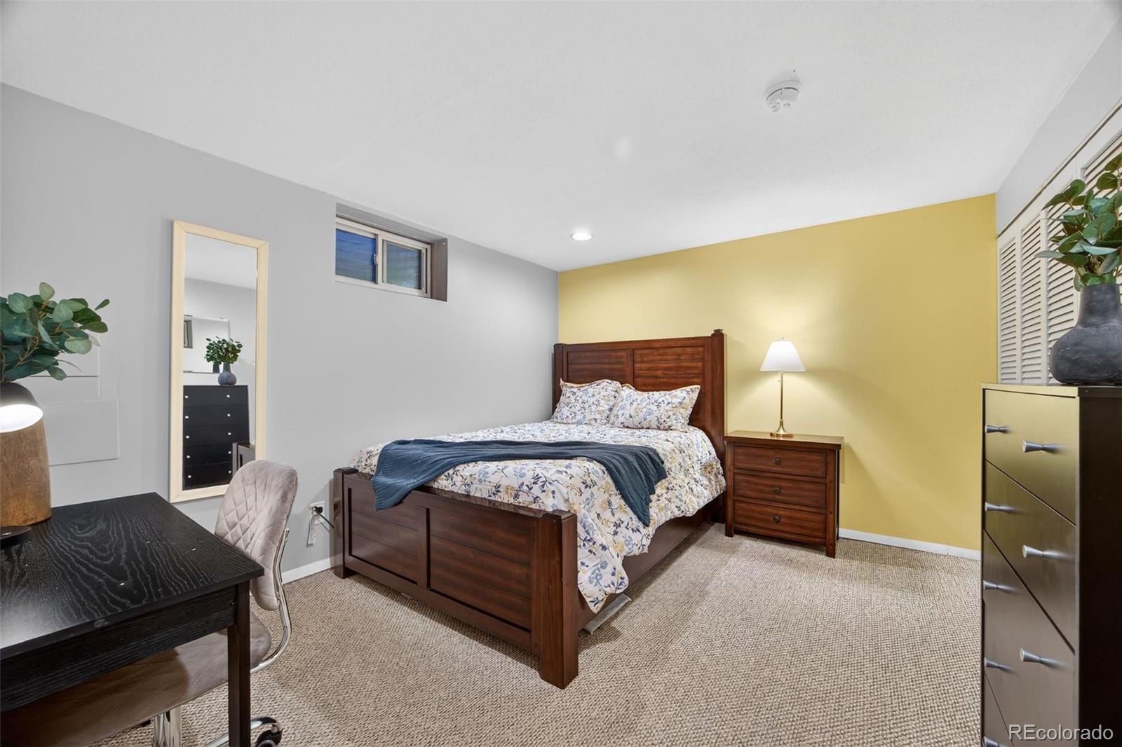 MLS Image #23 for 2906 s xanthia court,denver, Colorado
