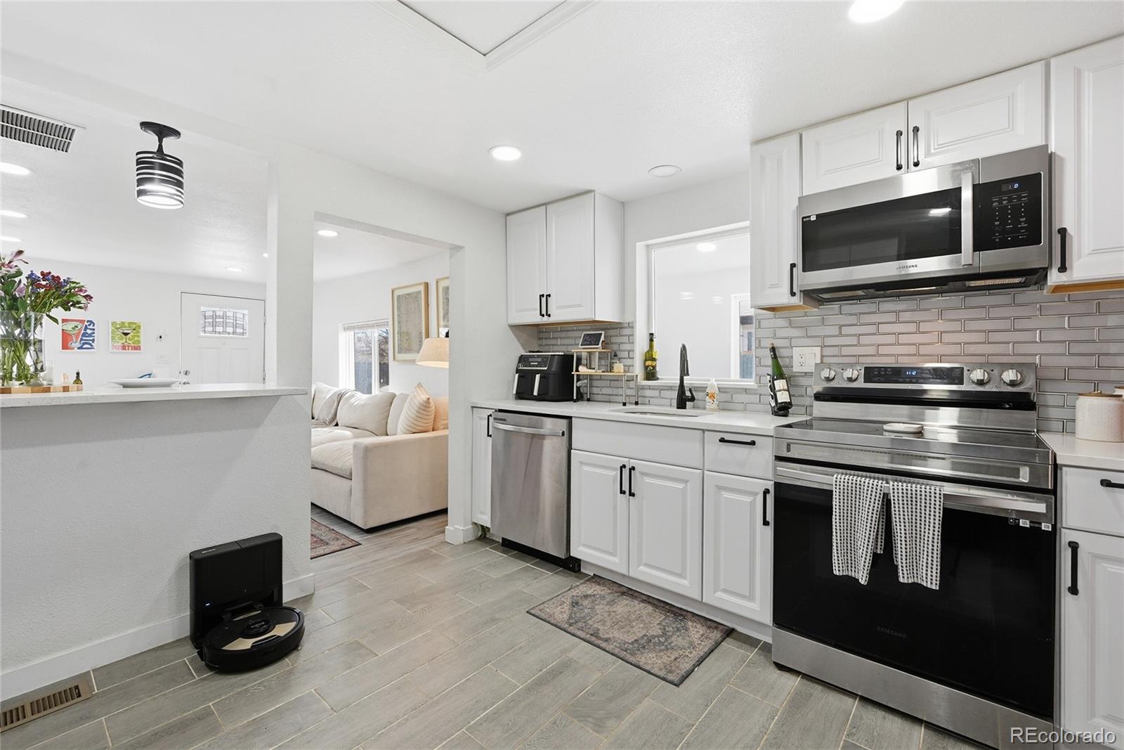 MLS Image #5 for 61 s julian street,denver, Colorado