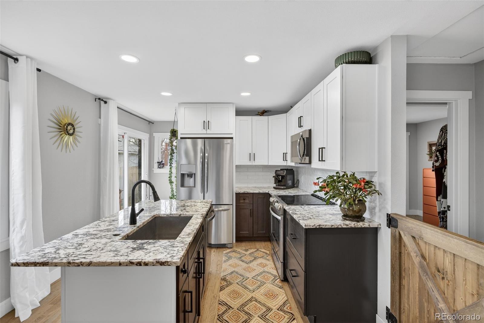 MLS Image #15 for 1555  rosemary street,denver, Colorado