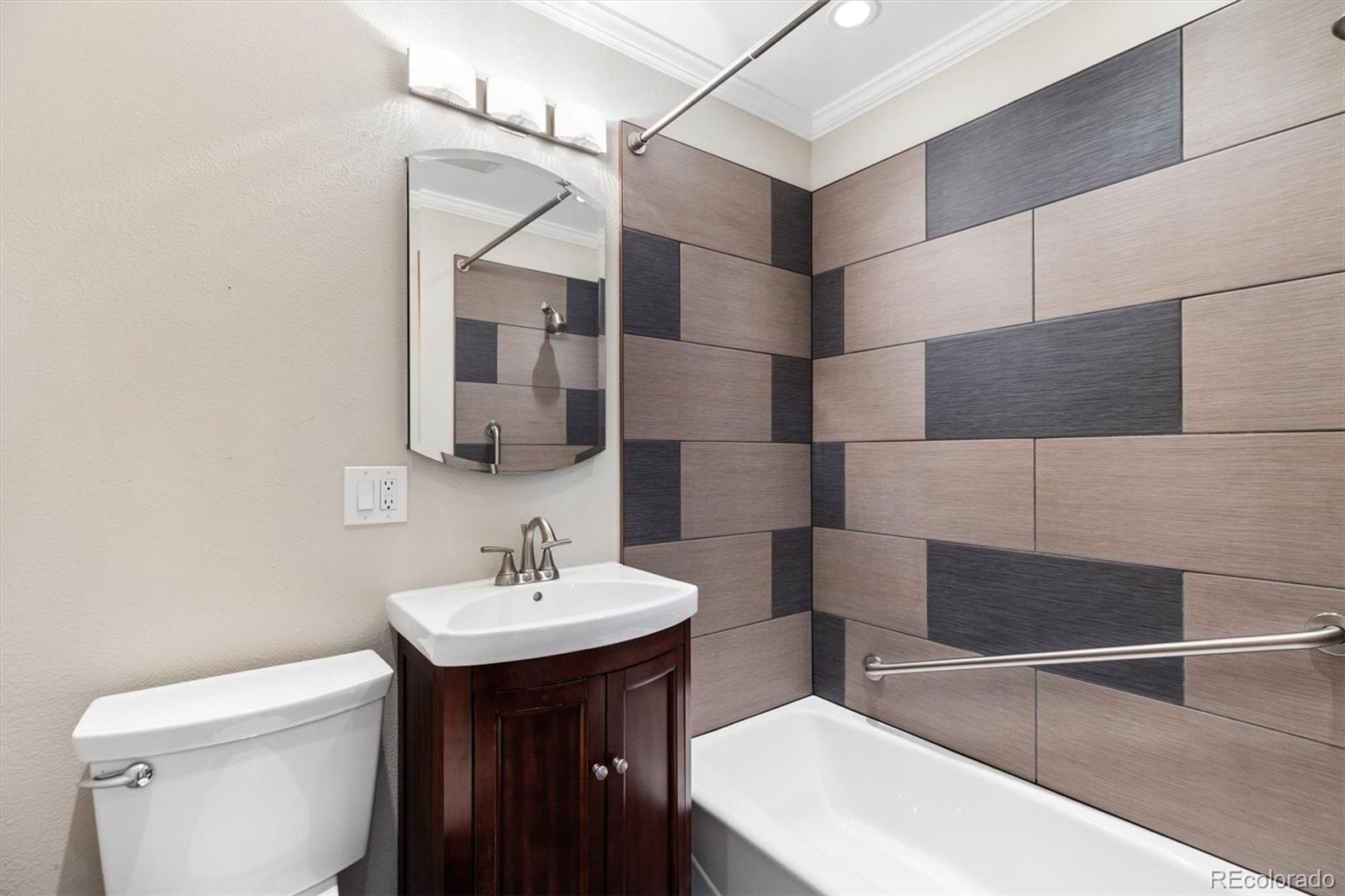 MLS Image #15 for 3512 e lake way,centennial, Colorado
