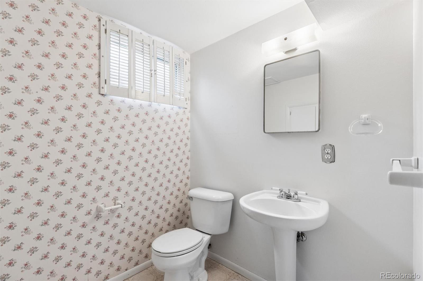 MLS Image #21 for 3512 e lake way,centennial, Colorado