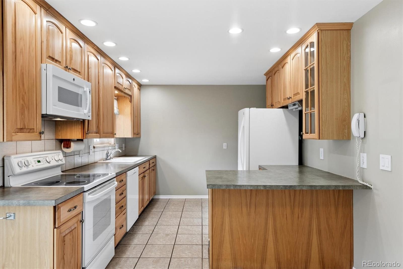 MLS Image #7 for 3512 e lake way,centennial, Colorado