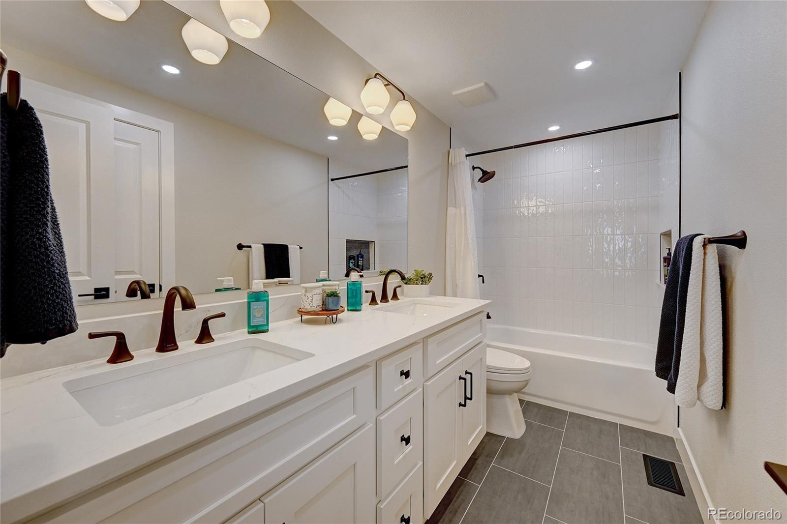 MLS Image #27 for 5835 e irish place,englewood, Colorado
