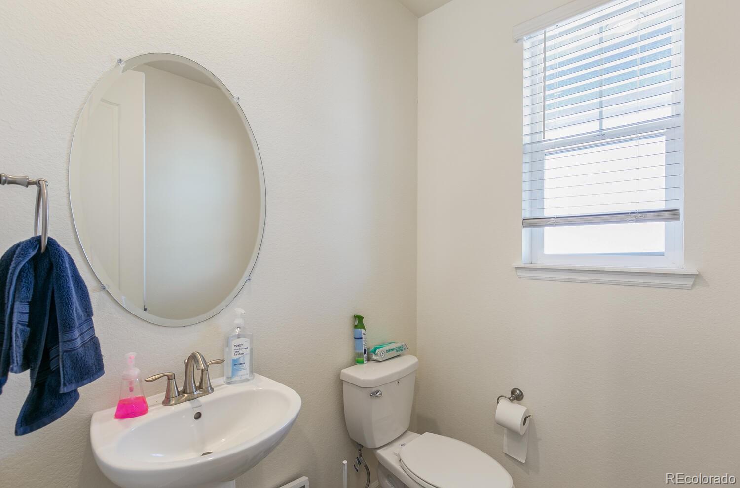 MLS Image #12 for 26344 e 4th place,aurora, Colorado