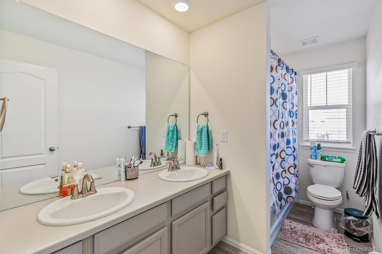 MLS Image #19 for 26344 e 4th place,aurora, Colorado