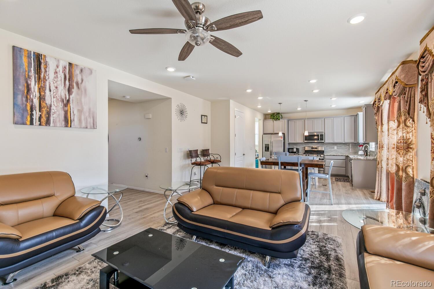MLS Image #5 for 26344 e 4th place,aurora, Colorado