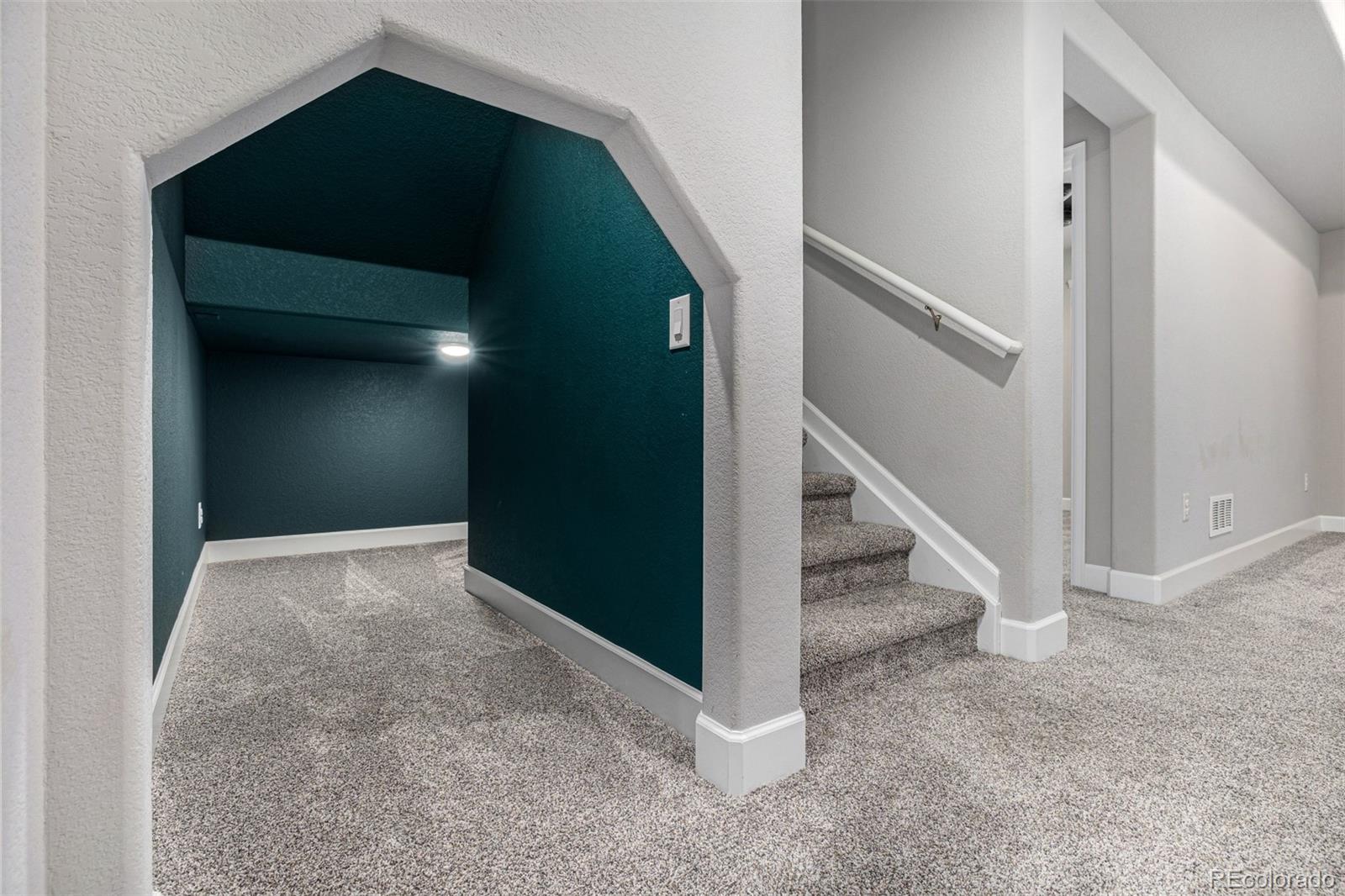 MLS Image #34 for 12595 w 8th place,golden, Colorado